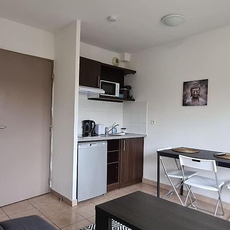 B210 Appartement Disneyland Paris Parking Et Wifi Montévrain Kültér fotó