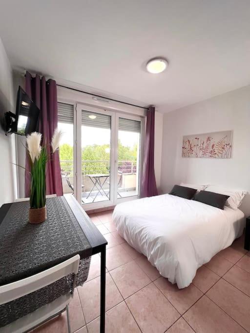B210 Appartement Disneyland Paris Parking Et Wifi Montévrain Kültér fotó