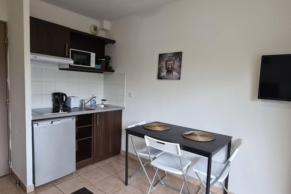 B210 Appartement Disneyland Paris Parking Et Wifi Montévrain Kültér fotó